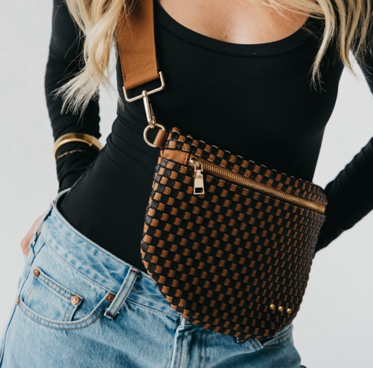Presley Woven Bum Bag - Coffee and Black